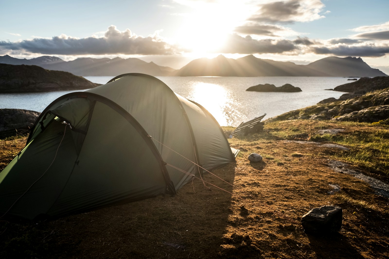 12 Tricks To Keep Your Tent Cool
